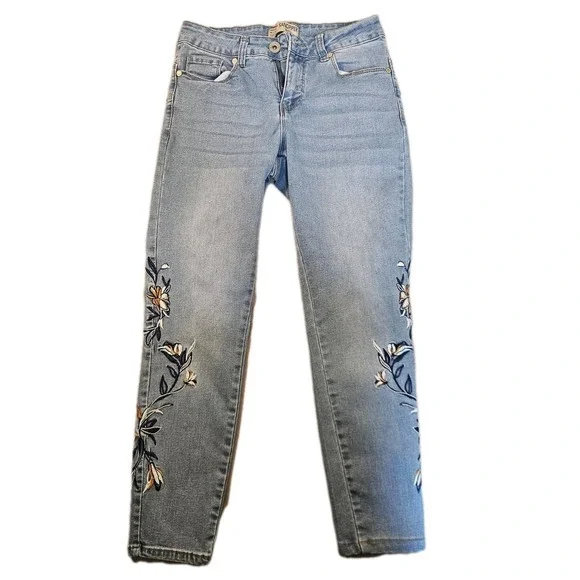 Sandpiper Petite Embroidered Floral Stretch Jeans Womens Sz 4 Spring - Picture 1 of 11